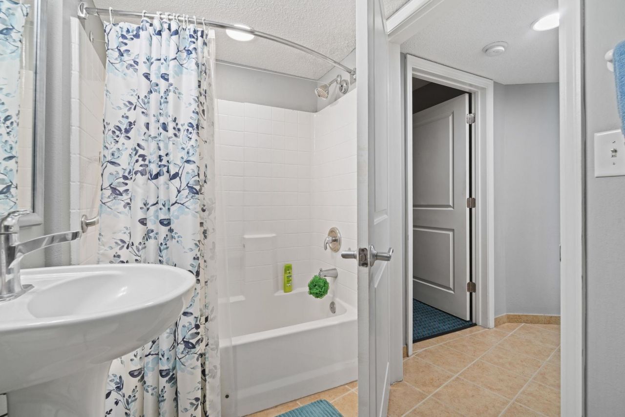 300 N Ocean Blvd. Photo 24