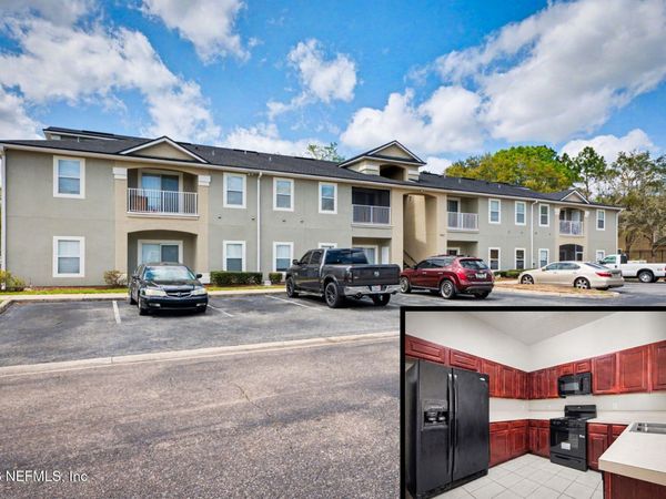 5050 PLAYPEN Drive, Unit 8, Jacksonville, FL 32210
