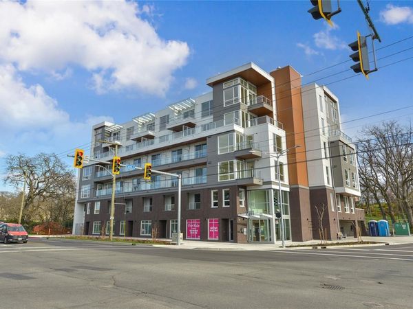 1301 Hillside Ave, Unit 406, Victoria, BC V8T 2B3