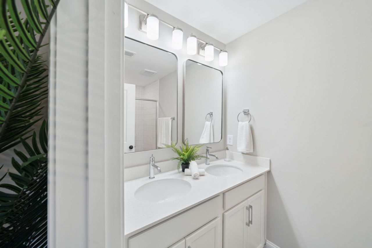 826 Alma Square Drive Photo 25