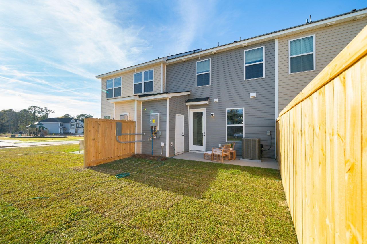 826 Alma Square Drive Photo 36