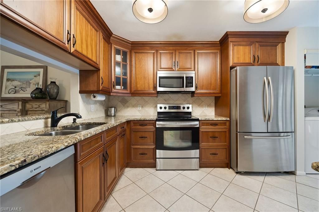 15448 Admiralty Cir, Unit 9, North Fort Myers, FL 33917 Photo