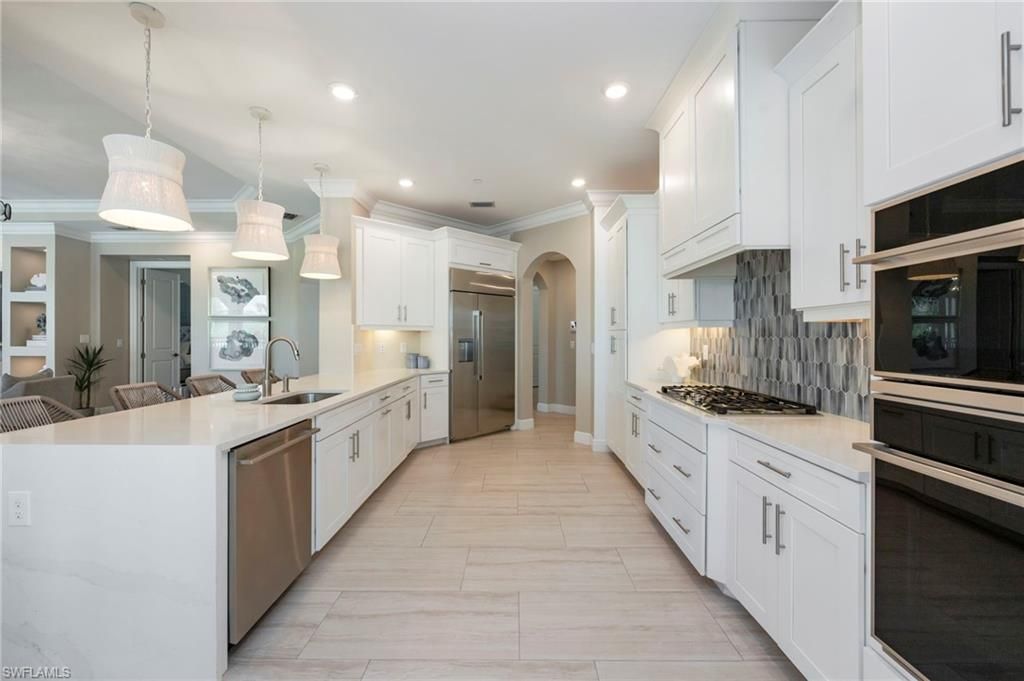 16351 Viansa Way, Unit 202, Naples, FL 34110 Photo