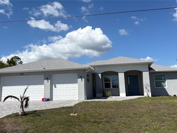 7194 PINEDALE DRIVE , PORT CHARLOTTE, FL 33981