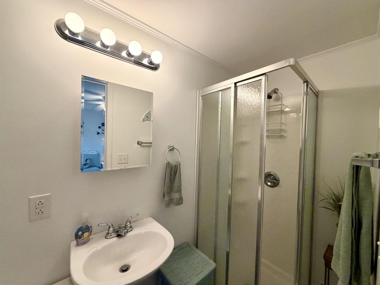 1991 Finch Dr. Photo 7