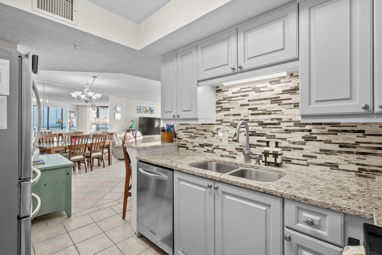 201 S Ocean Blvd. S Photo 8