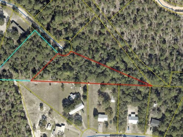 000 Puccini Drive, DeFuniak Springs, FL 32433
