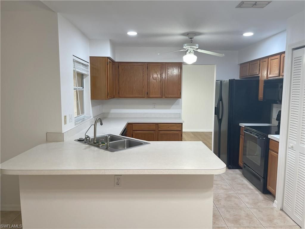 9758 Country Oaks Dr, Fort Myers, FL 33967 Photo