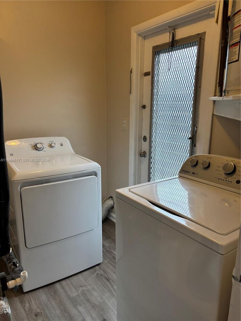 8371 NW 15th Ct , Pembroke Pines, FL 33024 Photo