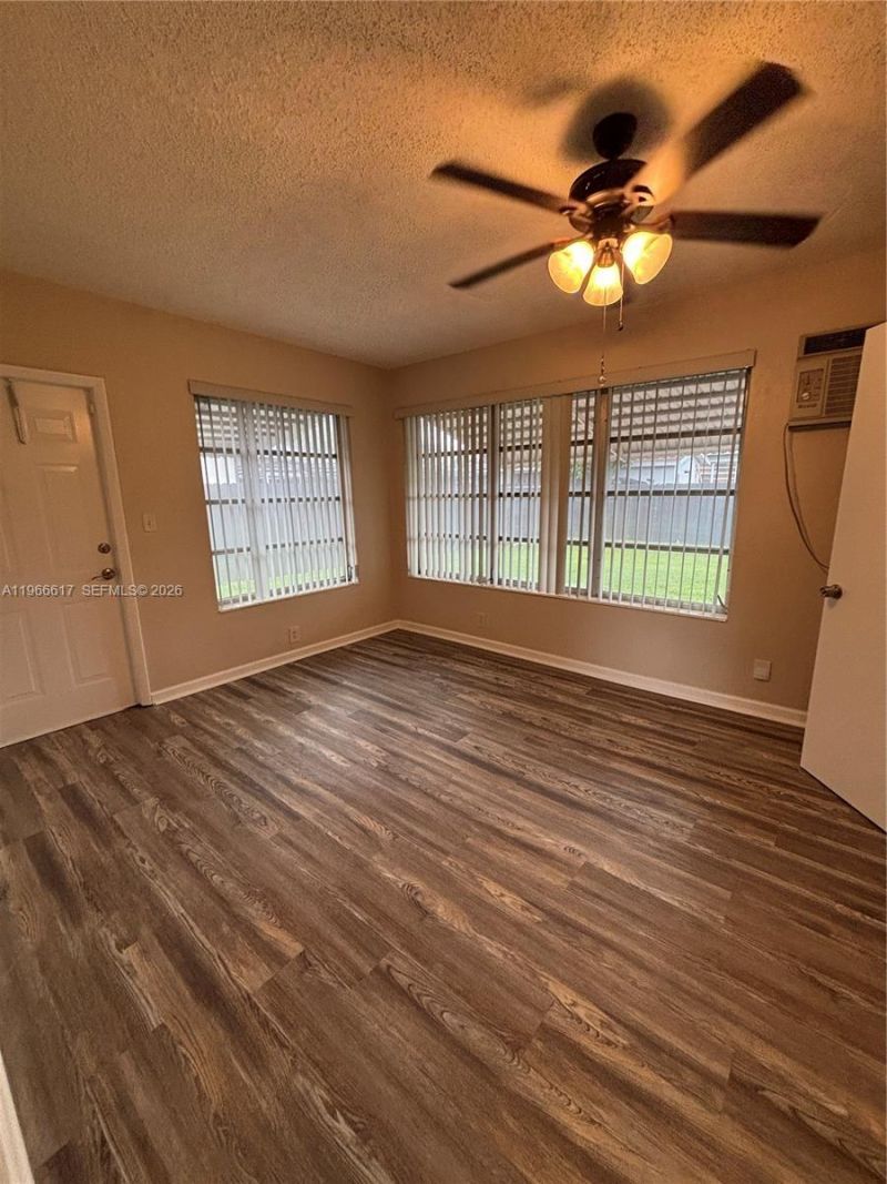 8371 NW 15th Ct , Pembroke Pines, FL 33024 Photo