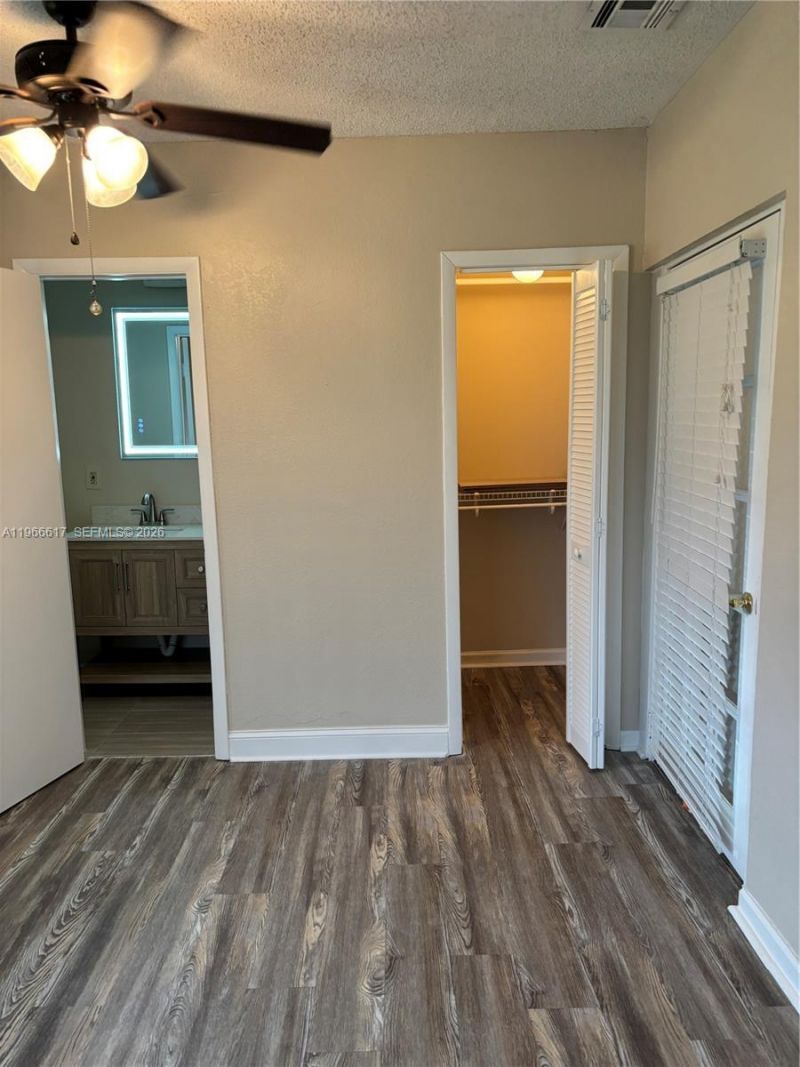 8371 NW 15th Ct , Pembroke Pines, FL 33024 Photo