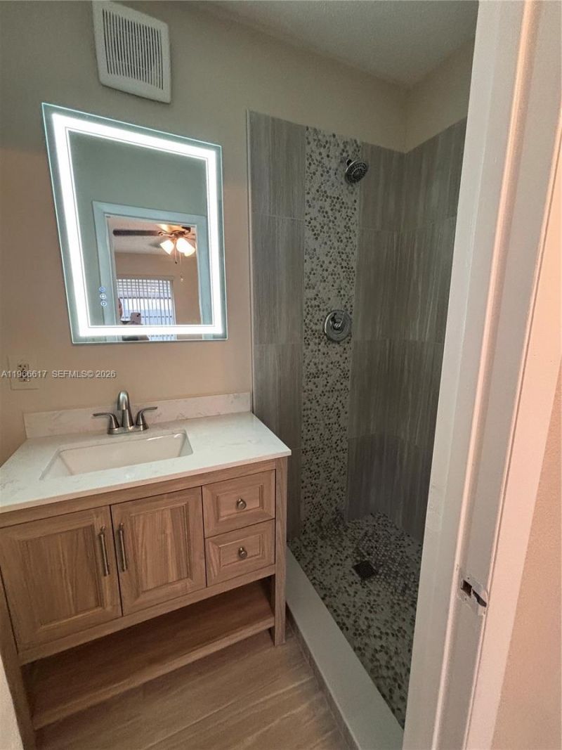 8371 NW 15th Ct , Pembroke Pines, FL 33024 Photo