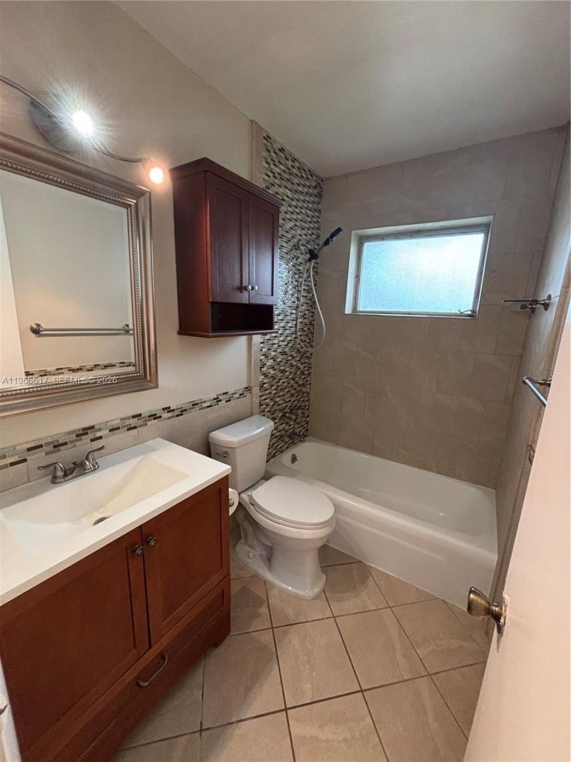 8371 NW 15th Ct , Pembroke Pines, FL 33024 Photo