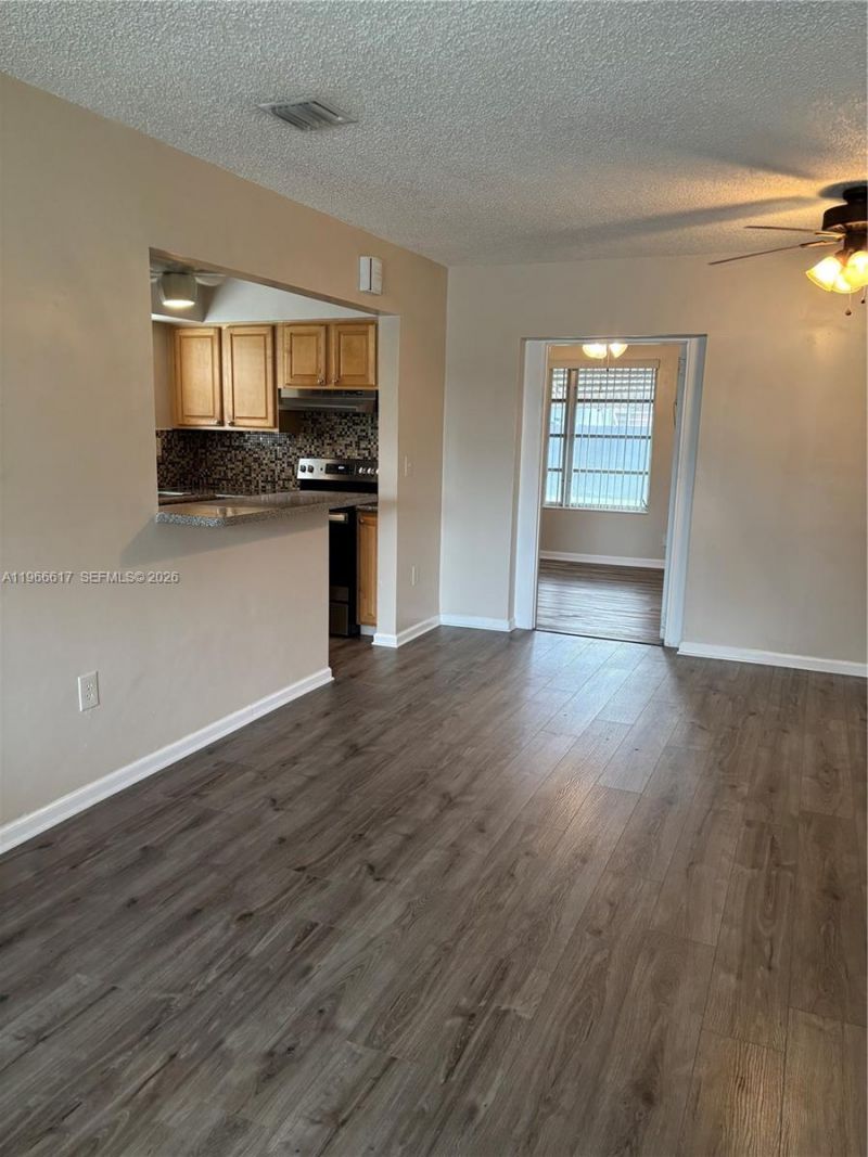 8371 NW 15th Ct , Pembroke Pines, FL 33024 Photo