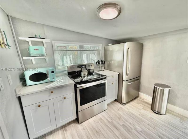 213 N E St , Lake Worth, FL 33460 Photo