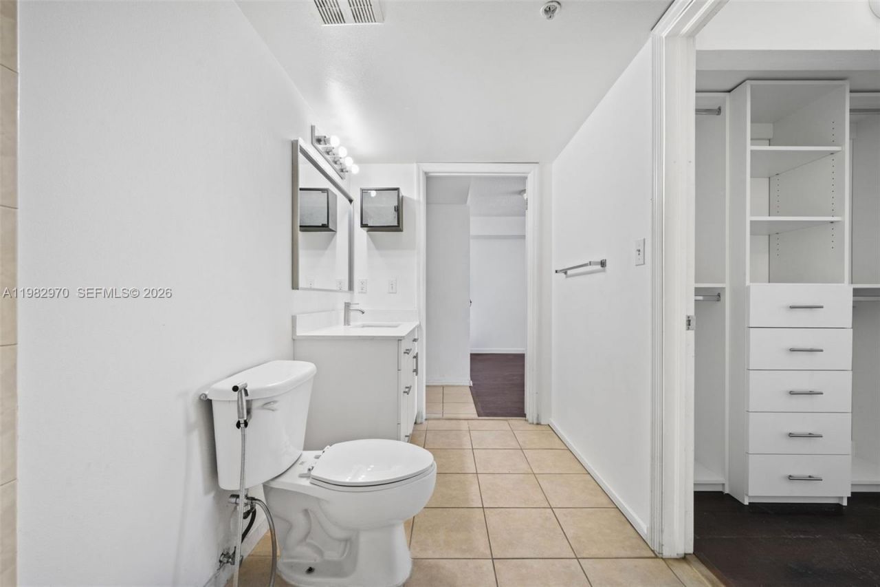 102 SW 6th Ave, Unit 605, Miami, FL 33130 Photo