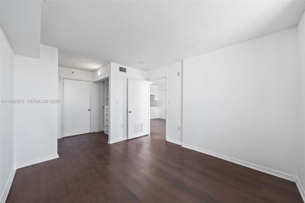 102 SW 6th Ave, Unit 605, Miami, FL 33130 Photo