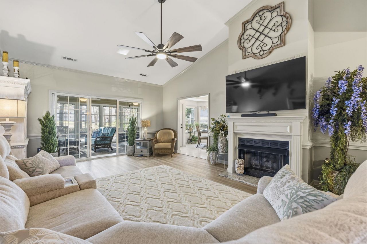 4336 Deer Run Ave. Photo 8