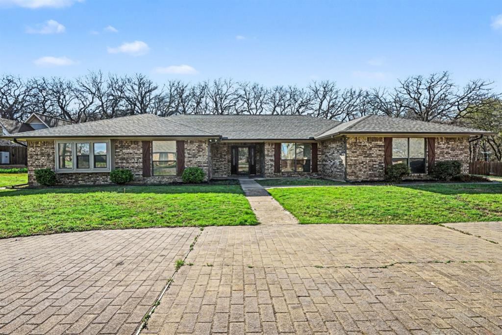 2210 Highlake Drive, Weatherford, TX 76087 Main Photo