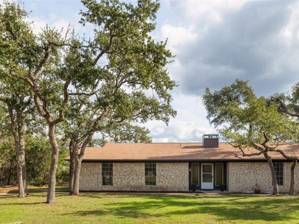 9848 Weir Loop CIR, Austin, TX 78736