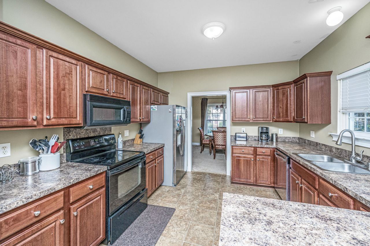 1409 Bloomingdale Lane Photo 11