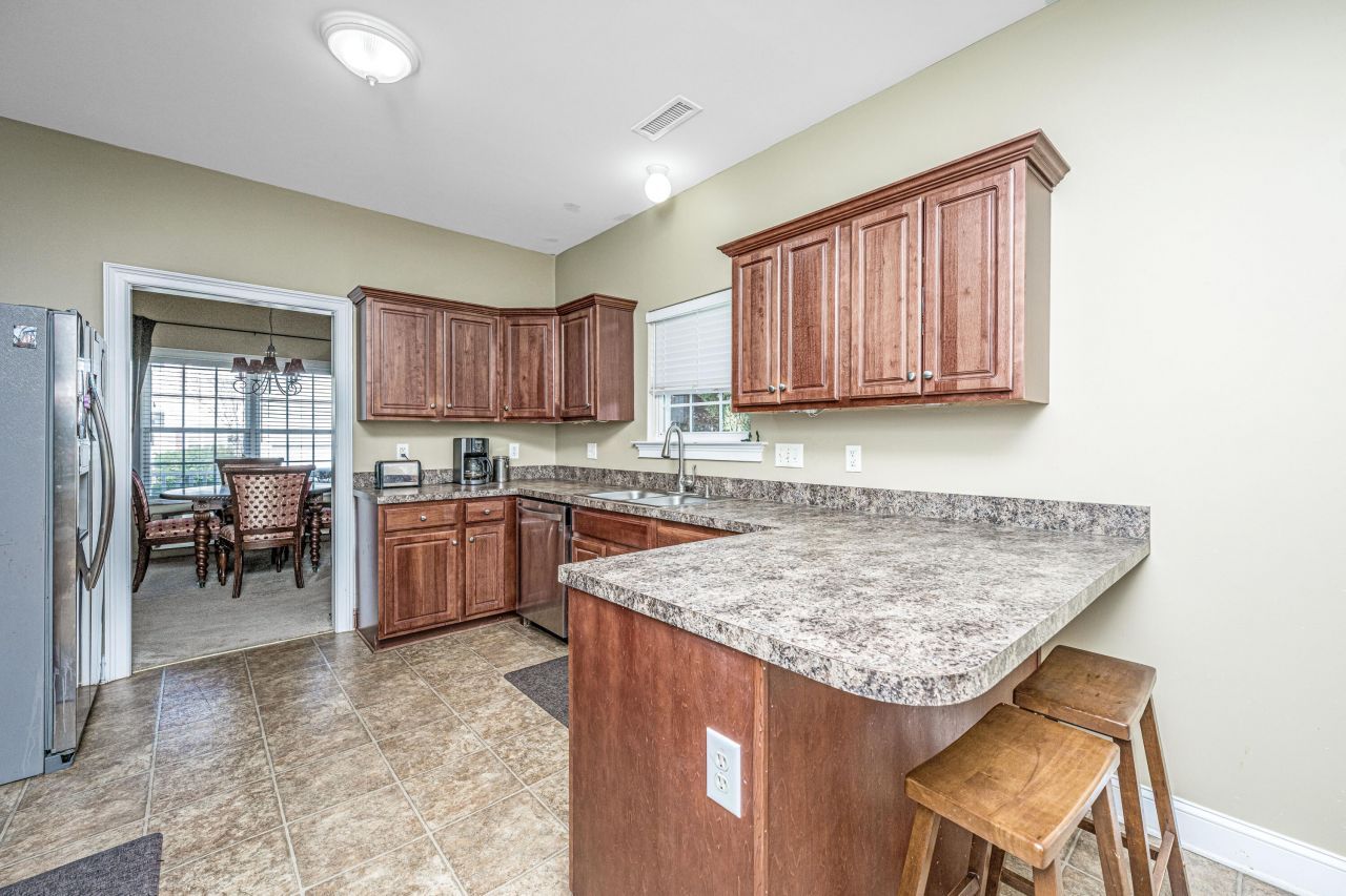 1409 Bloomingdale Lane Photo 12