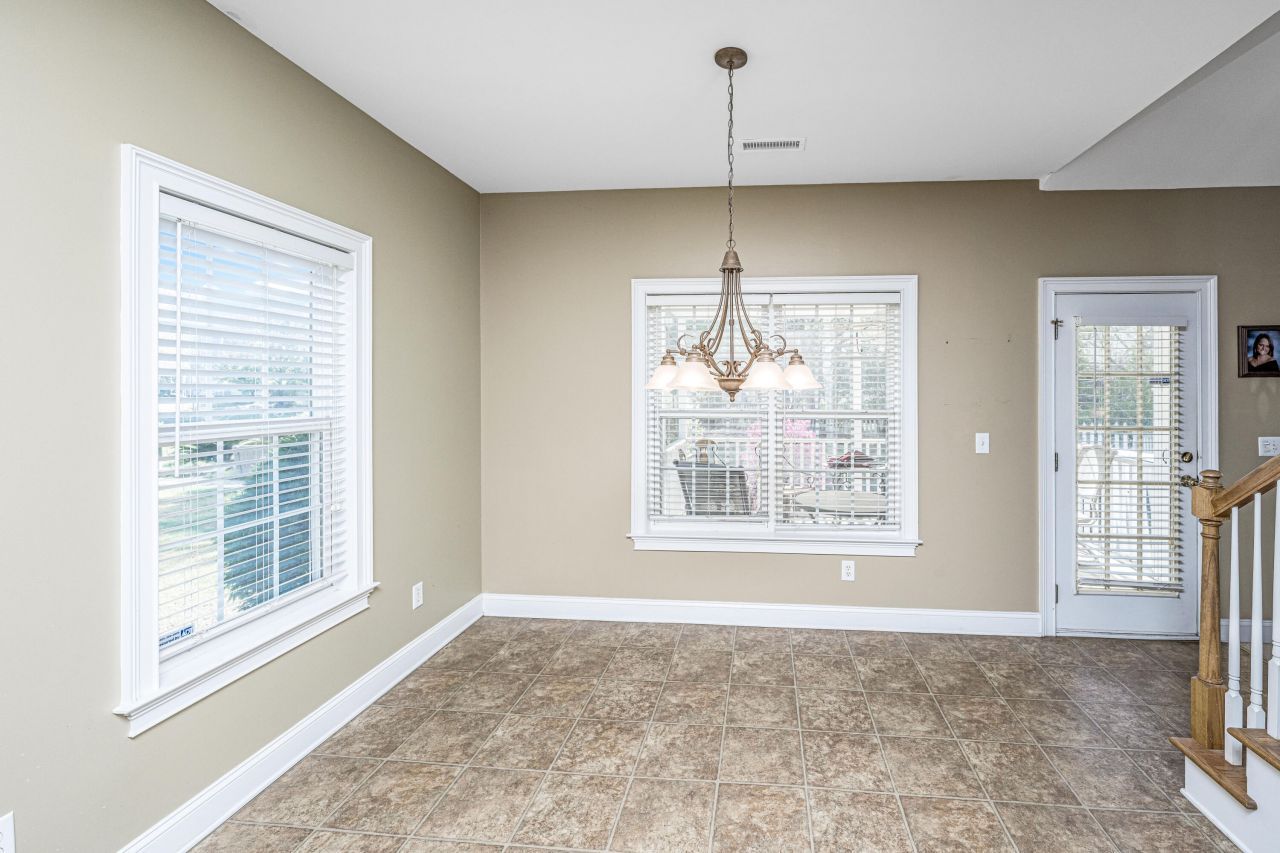 1409 Bloomingdale Lane Photo 14
