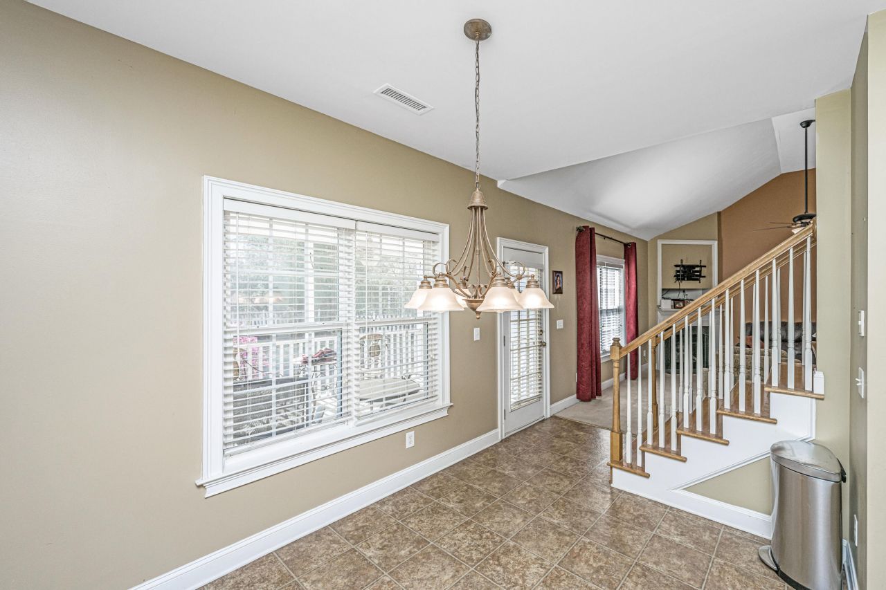 1409 Bloomingdale Lane Photo 15