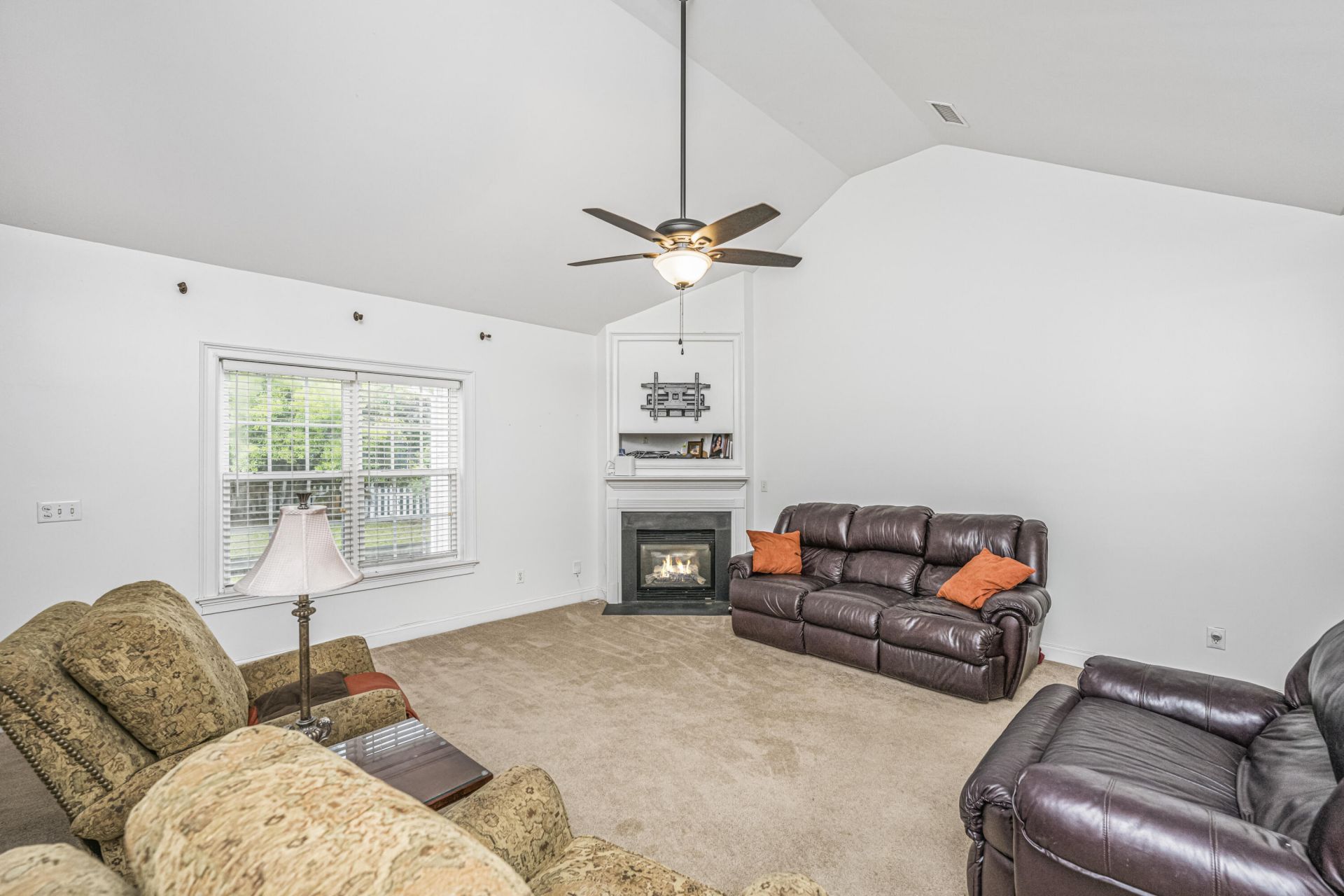 1409 Bloomingdale Lane Photo 22