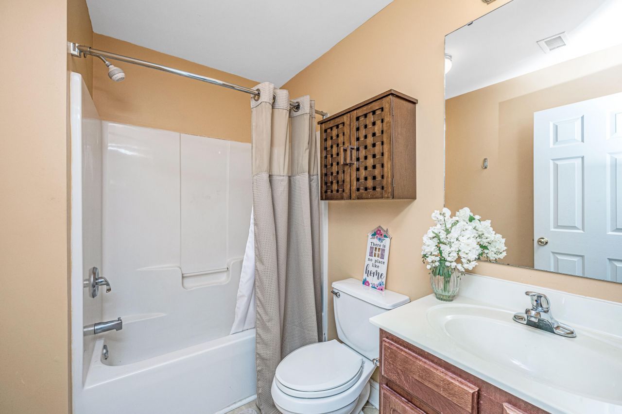 1409 Bloomingdale Lane Photo 26