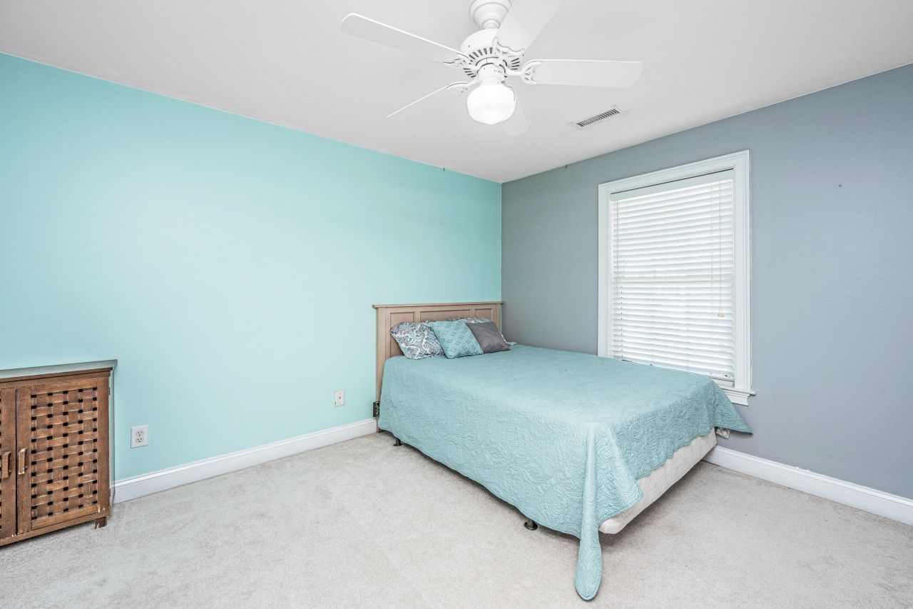 1409 Bloomingdale Lane Photo 27