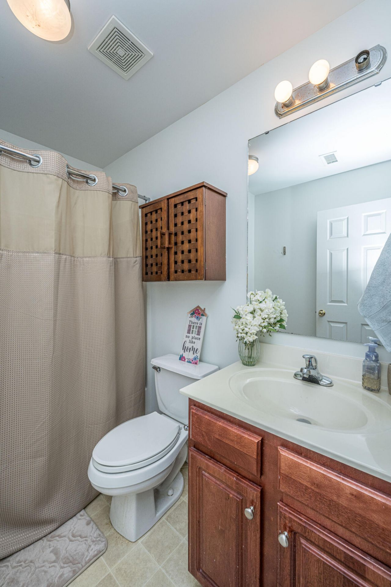 1409 Bloomingdale Lane Photo 36