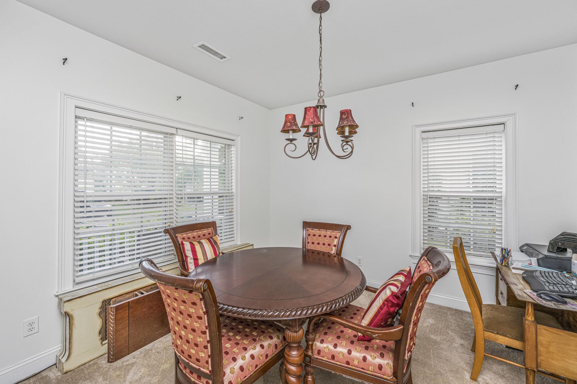 1409 Bloomingdale Lane Photo 6