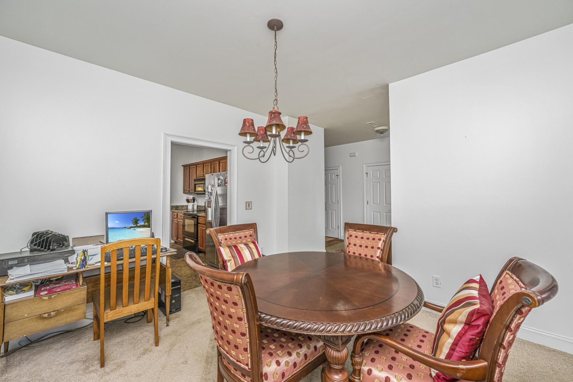 1409 Bloomingdale Lane Photo 7