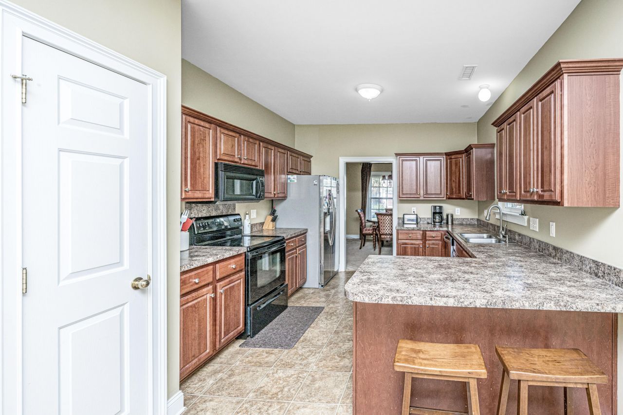 1409 Bloomingdale Lane Photo 9