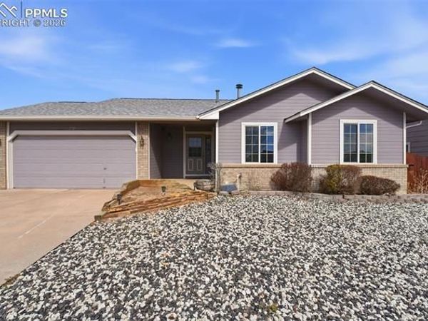 425 Garwood Court, Colorado Springs, CO 80911