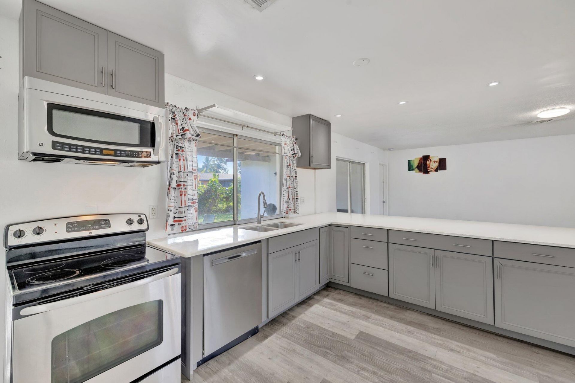 5804 NW 14th Street, Sunrise, FL 33313 Photo