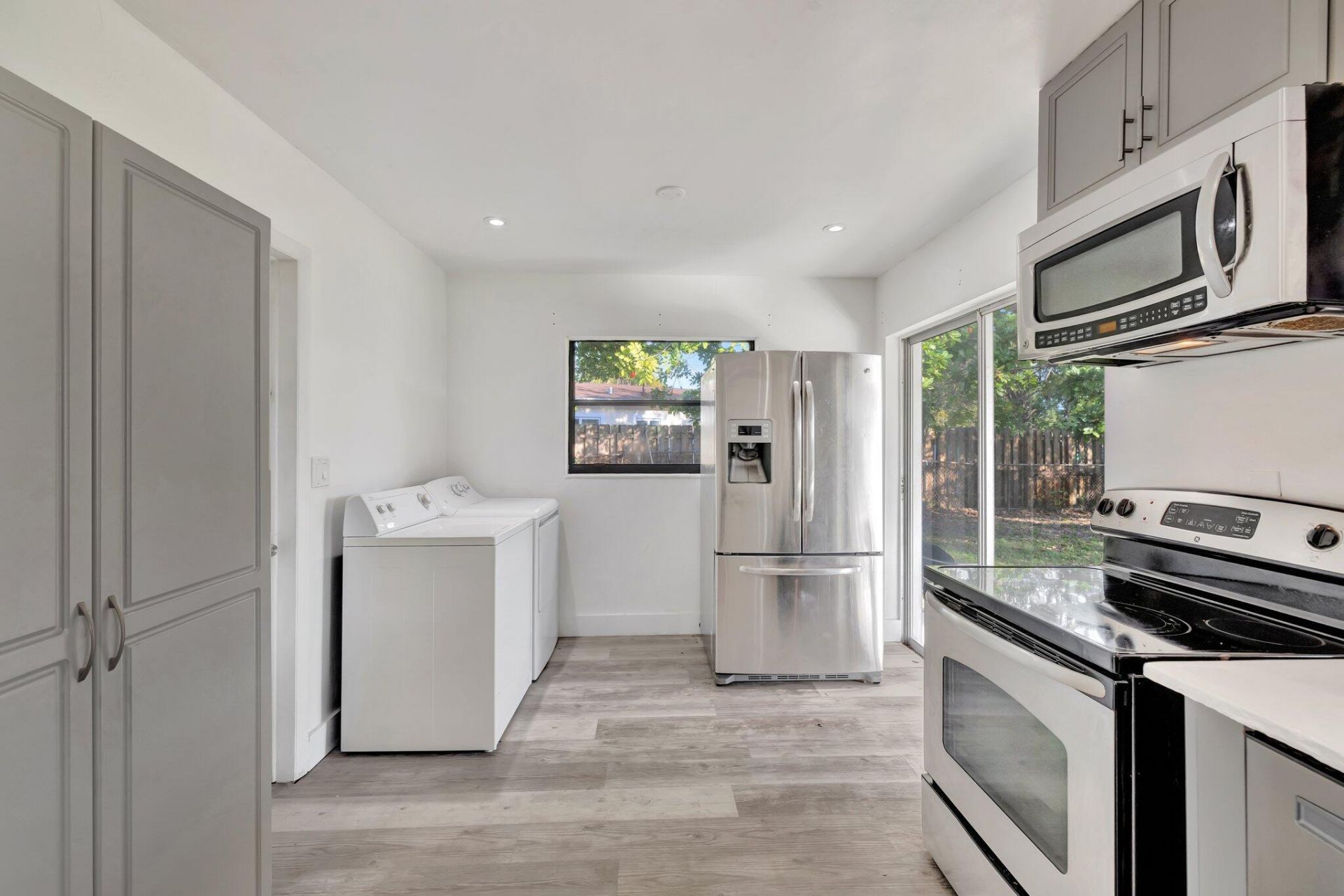 5804 NW 14th Street, Sunrise, FL 33313 Photo