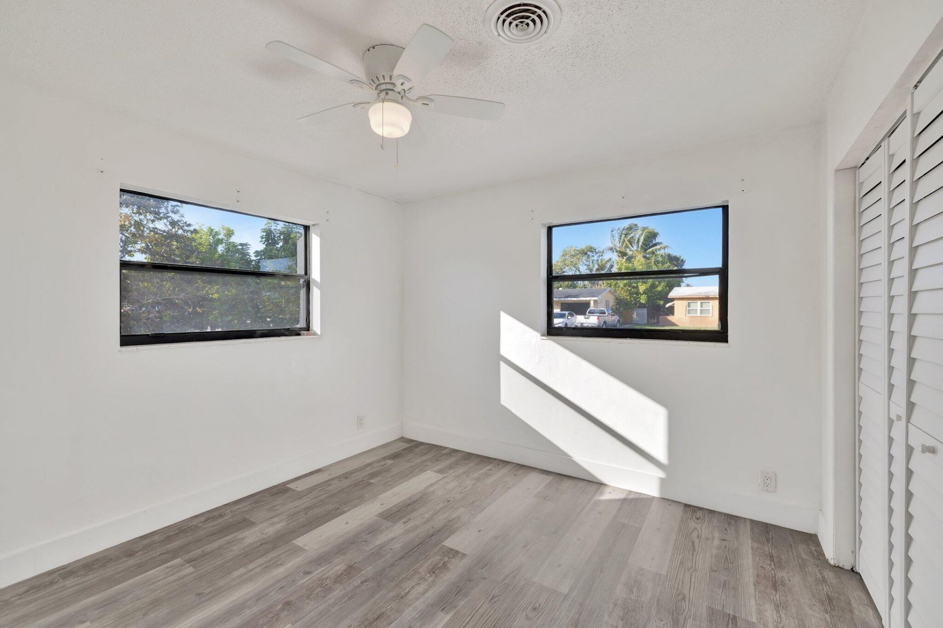 5804 NW 14th Street, Sunrise, FL 33313 Photo