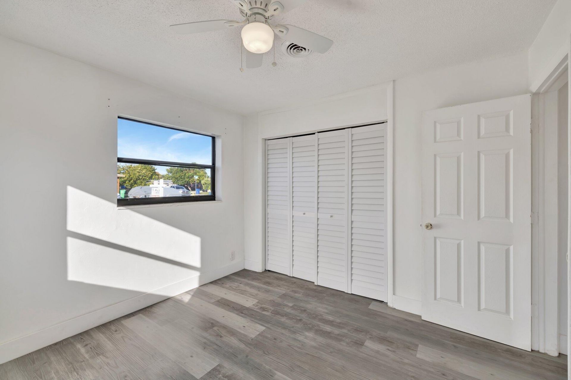 5804 NW 14th Street, Sunrise, FL 33313 Photo