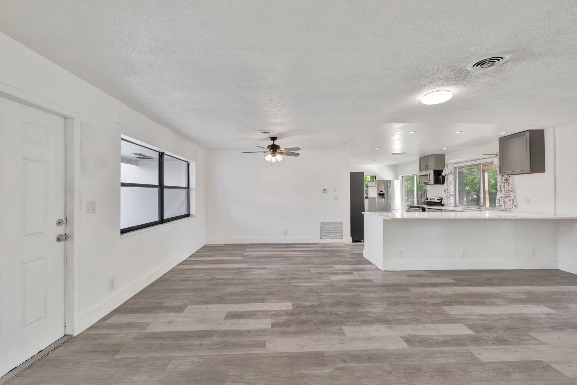 5804 NW 14th Street, Sunrise, FL 33313 Photo