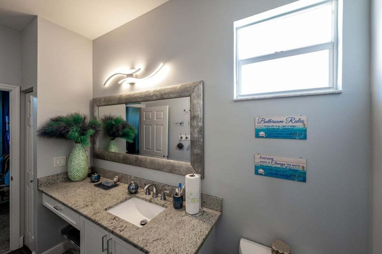 572 SW Indian Key Drive, Port Saint Lucie, FL 34986 Photo