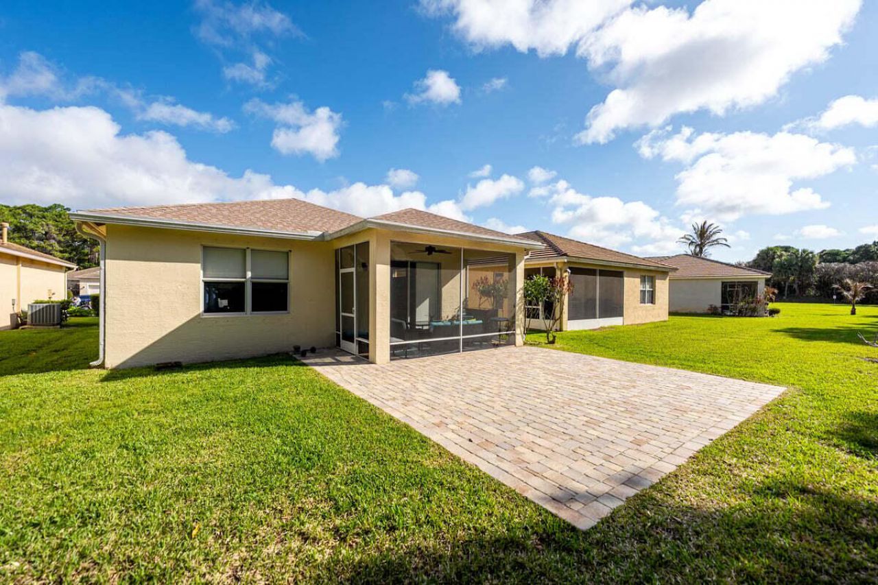 572 SW Indian Key Drive, Port Saint Lucie, FL 34986 Photo