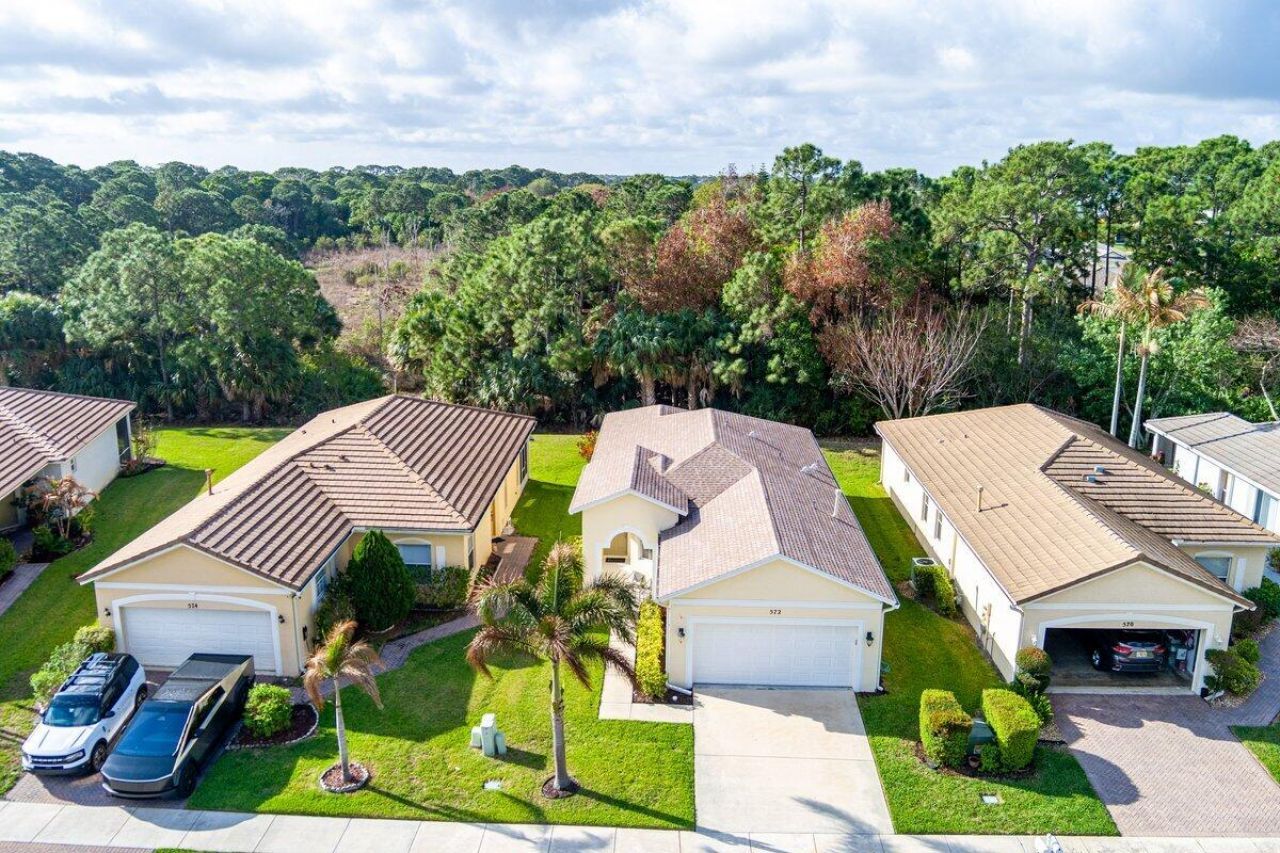 572 SW Indian Key Drive, Port Saint Lucie, FL 34986 Photo