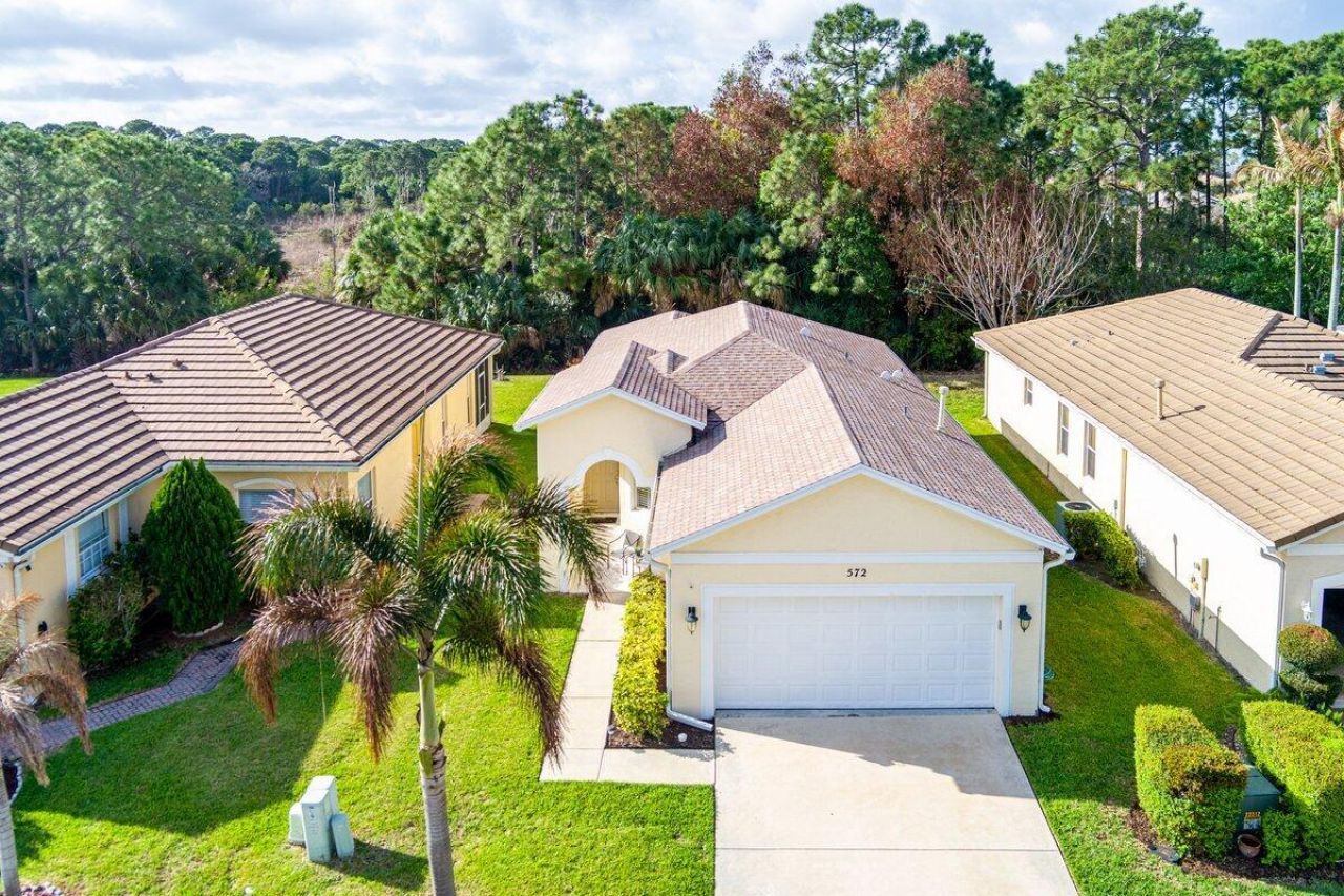 572 SW Indian Key Drive, Port Saint Lucie, FL 34986 Photo