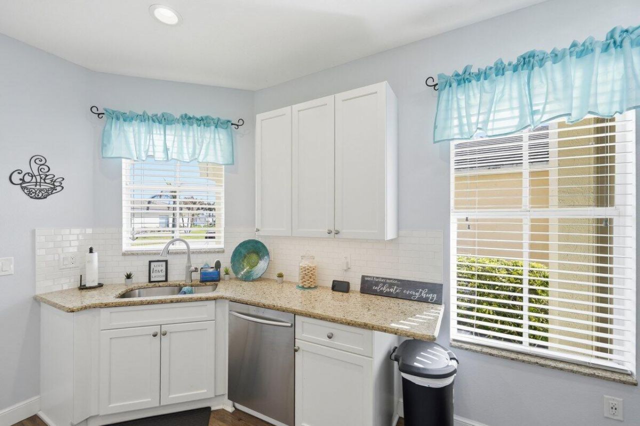 572 SW Indian Key Drive, Port Saint Lucie, FL 34986 Photo