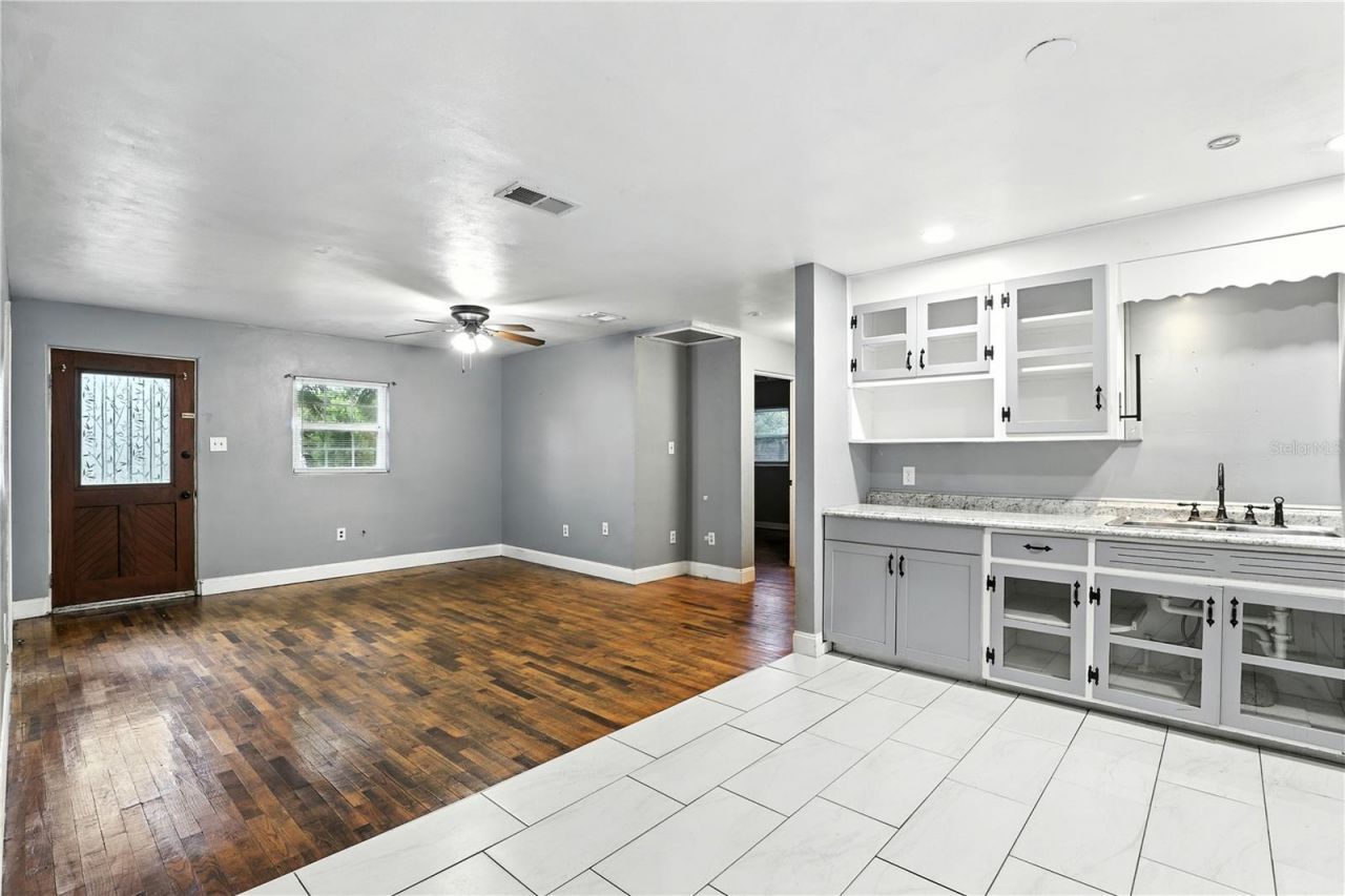 1412 E Voorhis Avenue, Deland, FL 32724 Photo