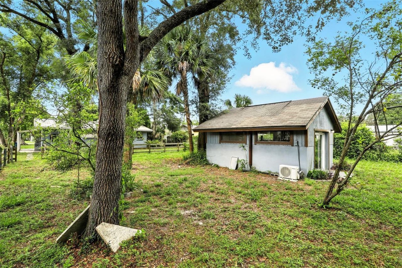 1412 E Voorhis Avenue, Deland, FL 32724 Photo