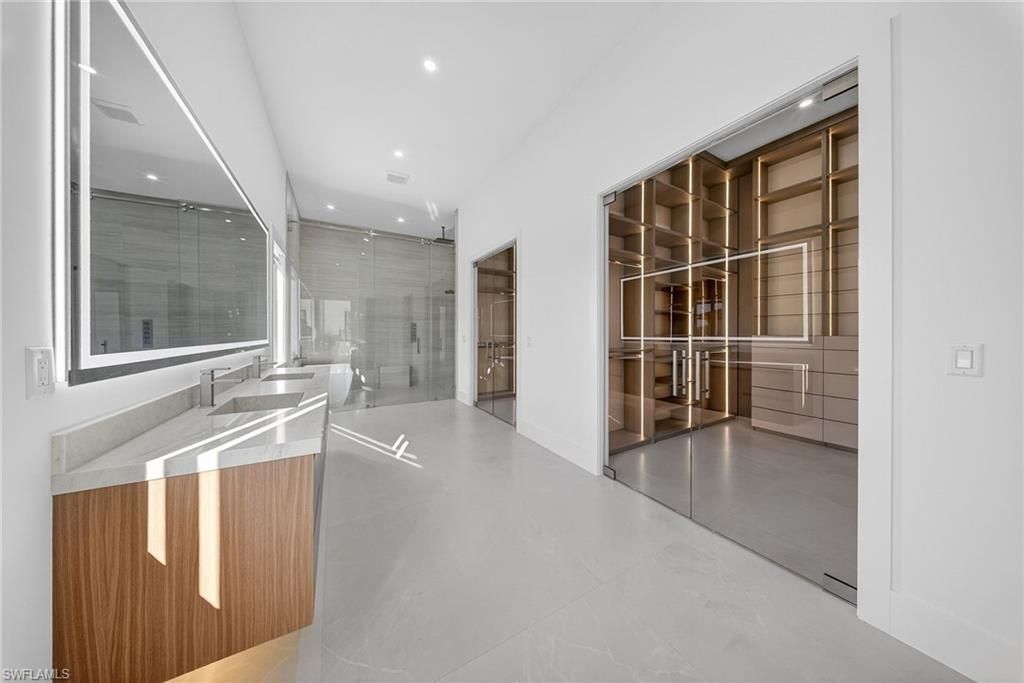 1874 39th St Sw, Naples, FL 34117 Photo