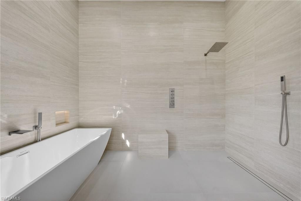 1874 39th St Sw, Naples, FL 34117 Photo